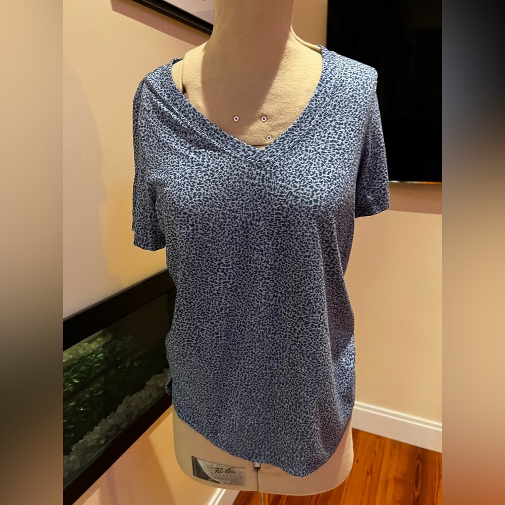 Athleta T-shirt